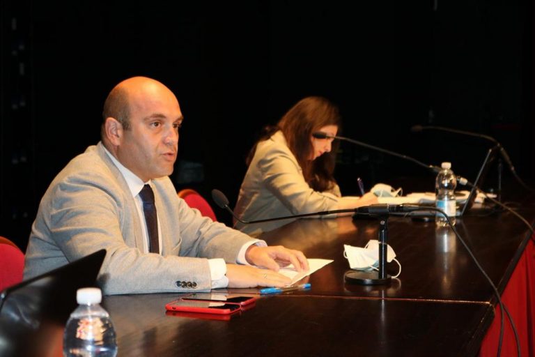 Cartaya (Huelva) celebrará sesión en diez días para nombrar nuevo alcalde tras formalizar Landero su renuncia en pleno
