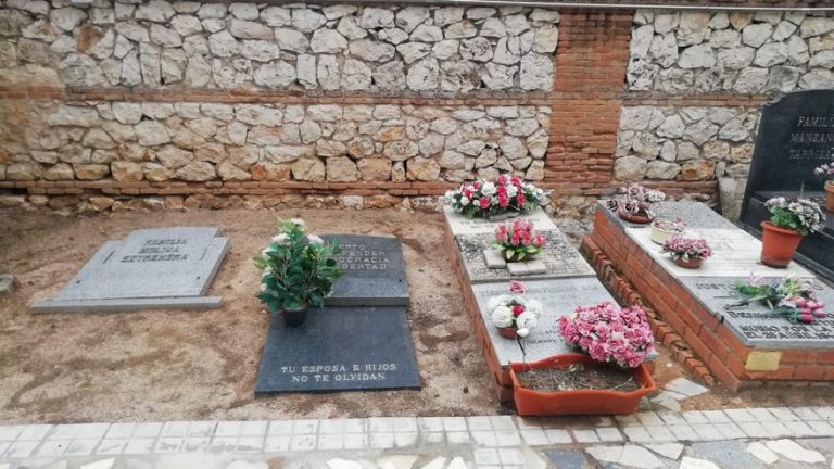 Una nueva exhumación en el cementerio de Guadalajara busca identificar los restos de 21 víctimas del franquismo