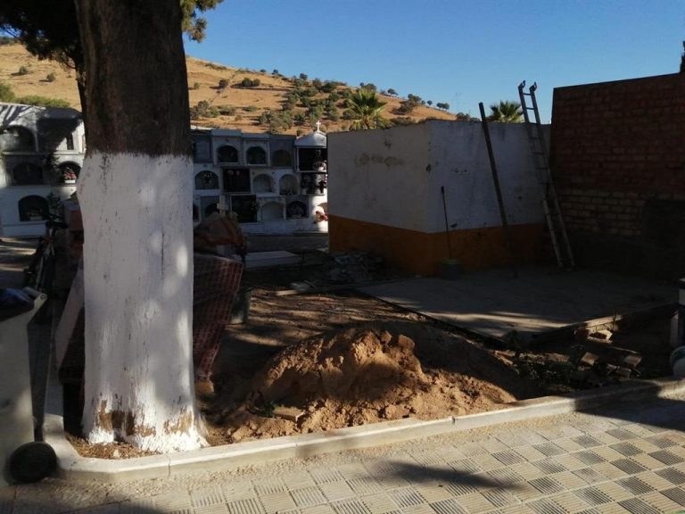 La Coordinadora Andaluza de Memoria acusa al alcalde de Almadén de «entorpecer» la investigación de una fosa