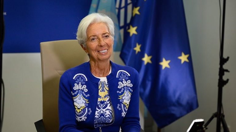 Lagarde abre la puerta a que el BCE emule a la Fed y permita una inflación por encima del 2%