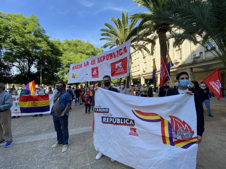 IU y PCE proponen que el Paseo Juan Carlos I de Sevilla pase a denominarse «de la Sanidad Pública»