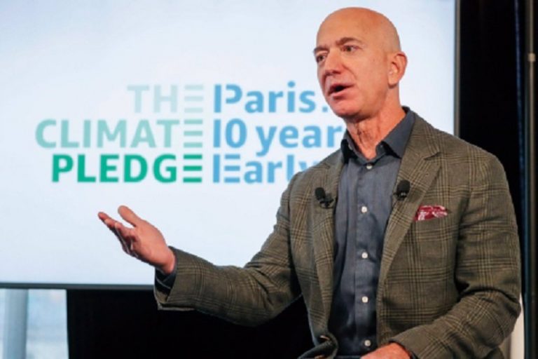 Jeff Bezos dejará su puesto al frente de Amazon y será reemplazado por Andy Jassy