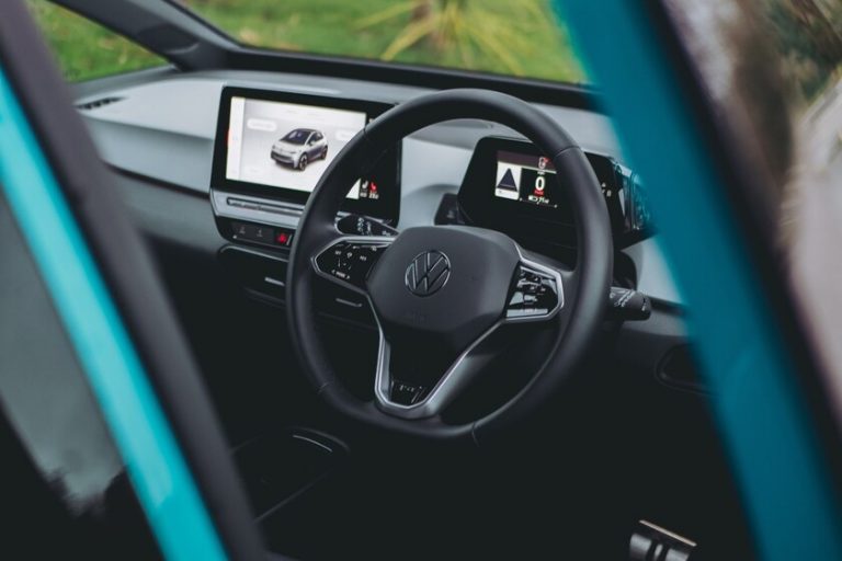 Tenemos en Tesla a la Apple de los coches eléctricos, pero seguimos esperando una Samsung o una Xiaomi