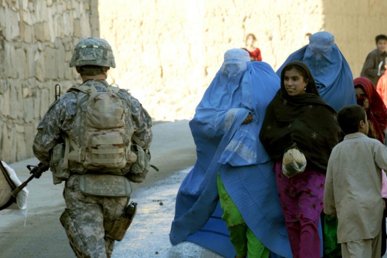 En las zonas de sufrimiento los hombres buscan reafirmar su poder sobre las mujeres – Resonancias