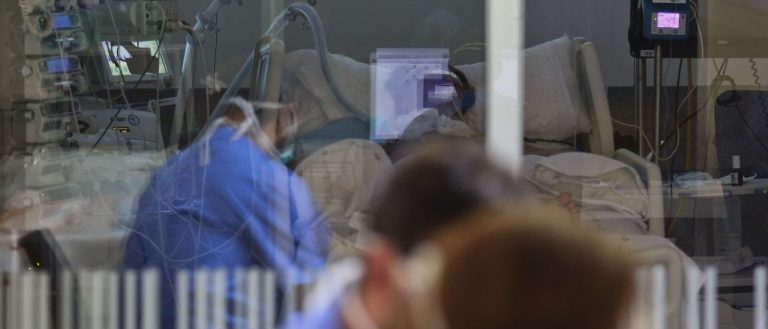 La nueva variante del covid, apodada ‘el Diablo’, llega a España: ¿Qué se sabe de esta cepa?