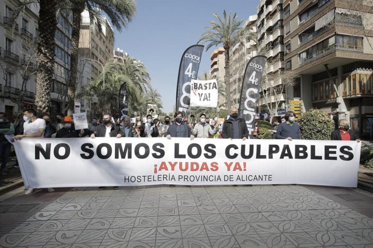La hostelería propone crear un plan de soporte al empleo tras alcanzar los 450.000 trabajadores en ERTE