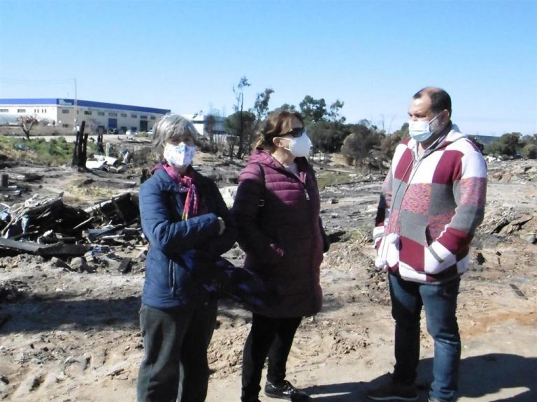 IU y una asociación de Mazagón (Huelva) piden más adhesiones a la iniciativa en el Parlamento Europeo sobre chabolismo