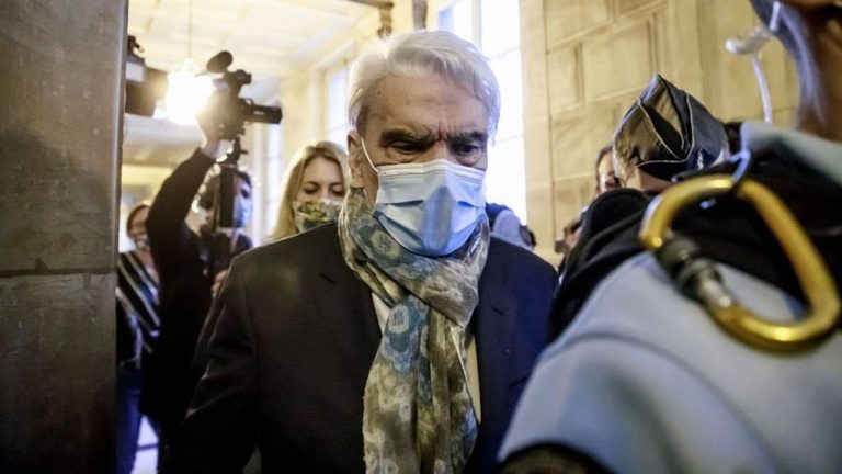 El magnate francés Bernard Tapie y su mujer, agredidos durante un violento robo en su domicilio