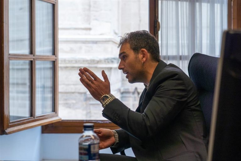 La marca Adelante Andalucía debería «guardarse en el cajón» en las próximas elecciones autonómicas