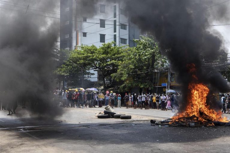 La ‘huelga de los huevos de Pascua’ transforma las protestas contra la junta militar birmana
