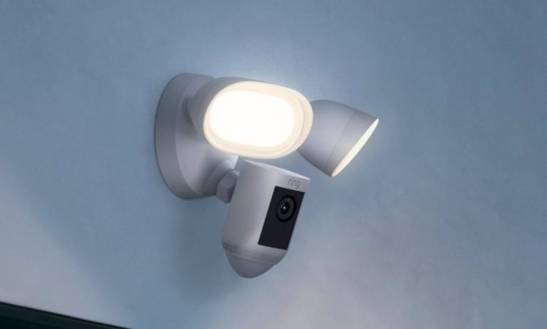 Ring dota a su nueva cámara de vigilancia exterior con tecnología radar y vista aérea