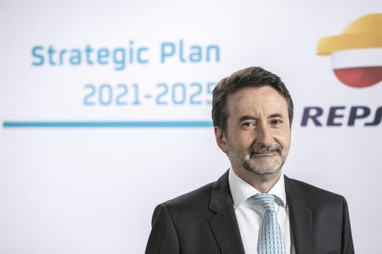 Repsol gana 648 millones a marzo impulsado por la recuperación del crudo y deja atrás las pérdidas