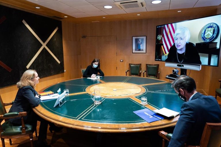 Calviño y Yellen muestran la «buena disposición» de España y EEUU sobre un acuerdo de fiscalidad en la OCDE