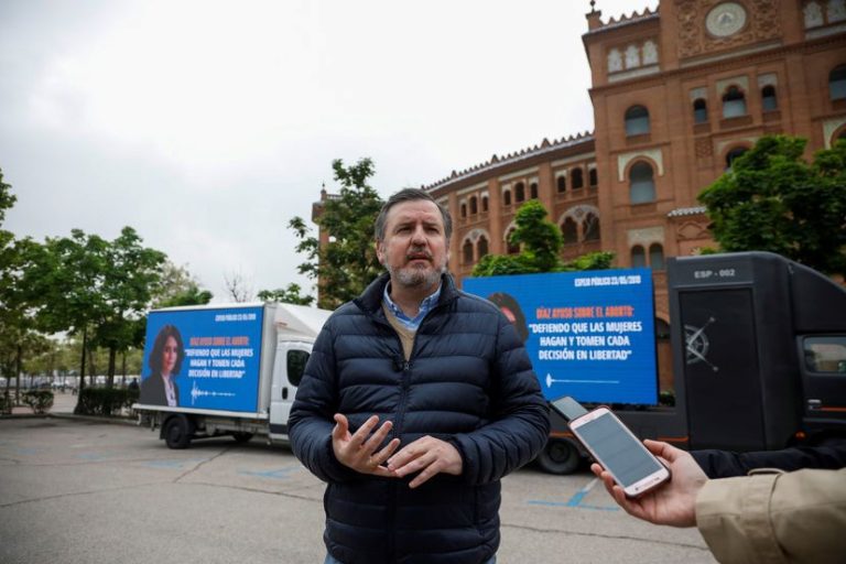 Vox se compromete a dificultar el derecho al aborto y la eutanasia en Madrid – Observatorio del Laicismo – Europa Laica