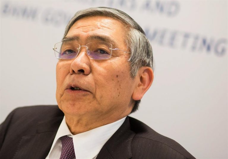 El bitcoin cae más de un 8% tras las críticas del Banco de Japón