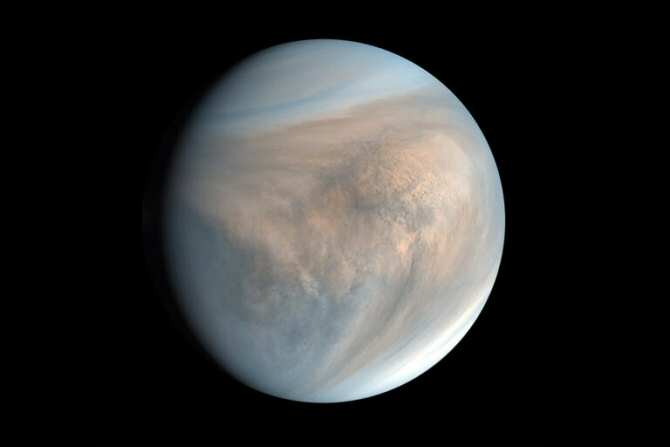 ¿Podría haber vida en las nubes de Venus?