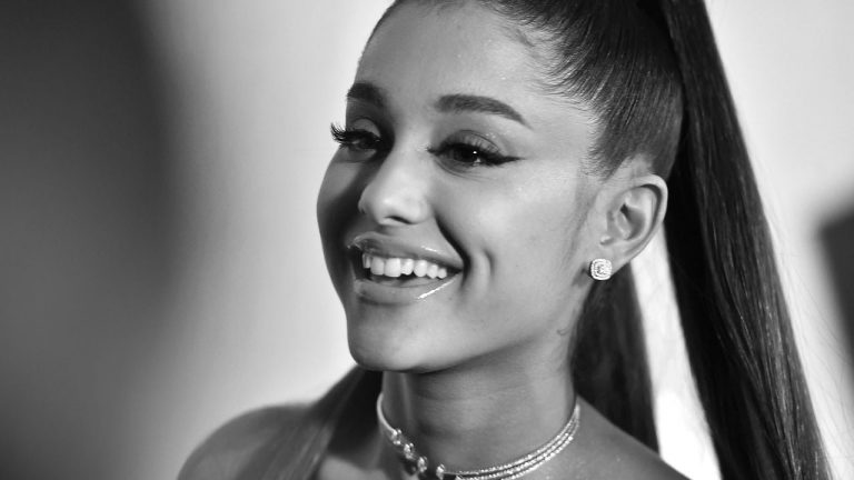 Ariana Grande regala un millón de dólares en su Instagram