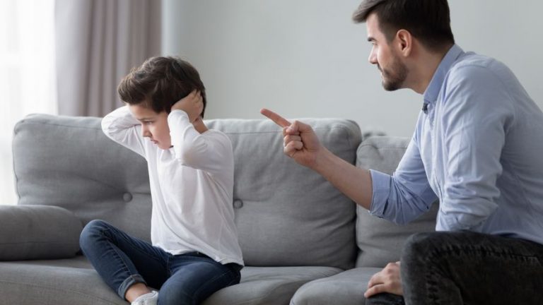 Un nuevo estudio confirma que pegar a los niños no previene problemas de conducta