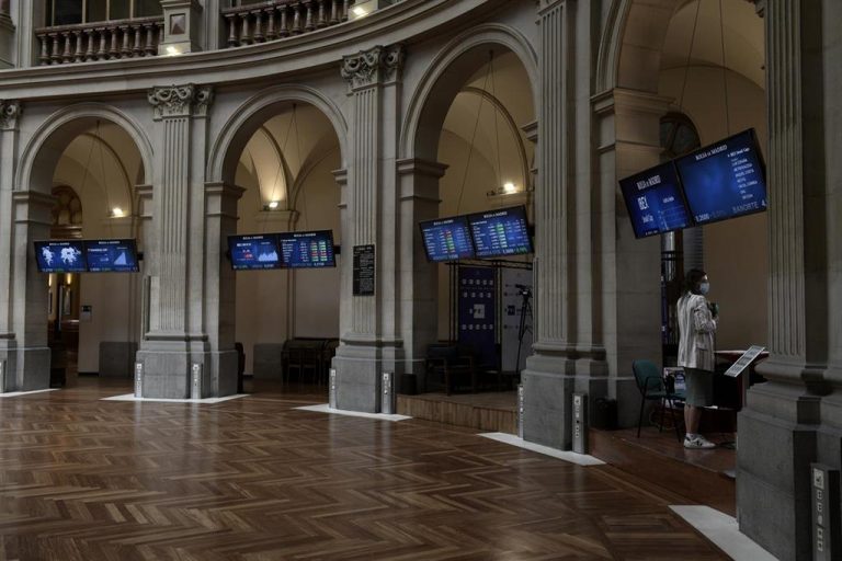 El Ibex 35 cierra en los 9.230 puntos con una caída del 0,54% en la sesión
