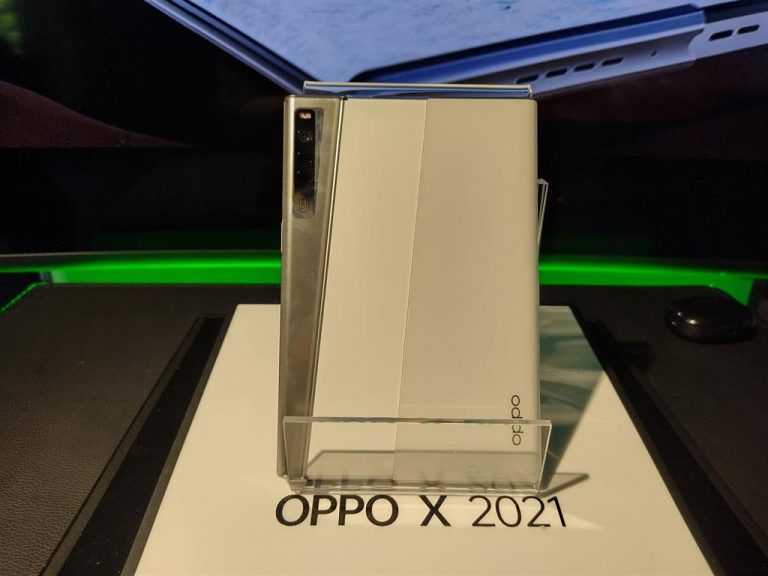 Así es el móvil con pantalla enrollable que Oppo espera que «va a ser una familia» en el futuro