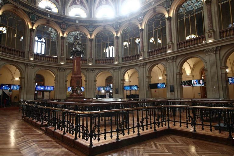 El Ibex 35 cotiza ‘en verde’ (+1,28%) y apunta a los 9.100 puntos en la media sesión