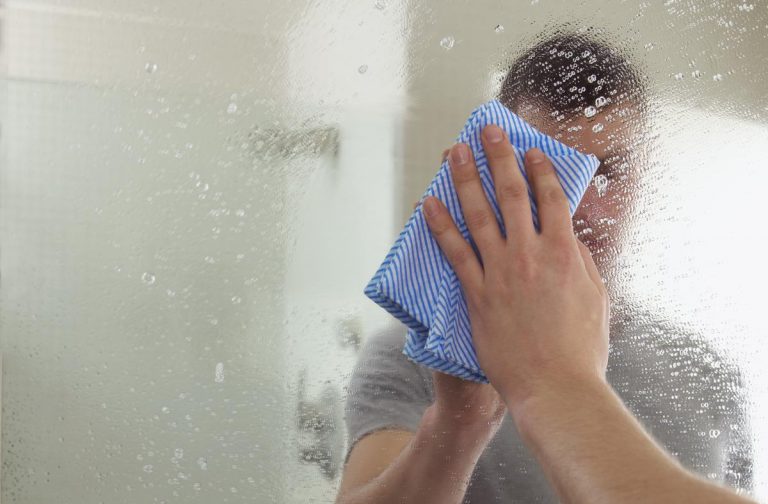 Trucos infalibles para limpiar el espejo y eliminar la suciedad sin dejar marcas | Life