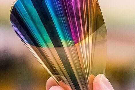 Han logrado crear un nuevo tipo de panel de tinta electrónica con brillo y colores equiparables a un LCD: la lástima es que sea carísimo