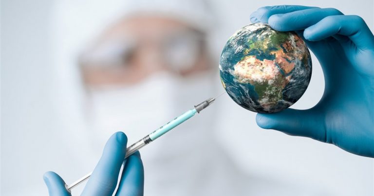 Las cepas resistentes del coronavirus harán necesaria la prevención más allá de la vacunación