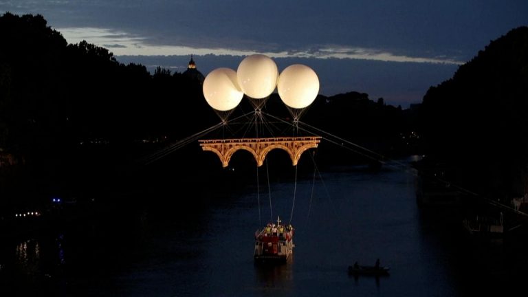 «El puente Farnesio» cruzará el río Tíber por los aires