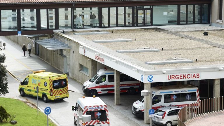 Cantabria registra 392 nuevos casos y suben la incidencia y los hospitalizados, que alcanzan los 100