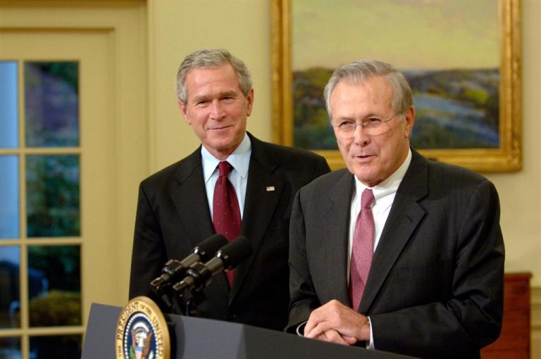 Muere a los 88 años Donald Rumsfeld, uno de los artífices de la invasión de Irak y la guerra en Afganistán