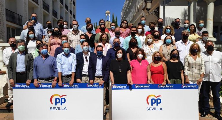 Virginia Pérez acusa a Sánchez y Espadas de «antimunicipalismo» y ve al alcalde deslegitimado para su cargo municipal
