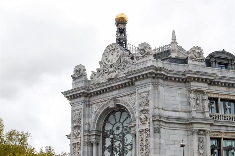 Banco de España aprecia «cierto endurecimiento» de la oferta crediticia a empresas en el primer semestre