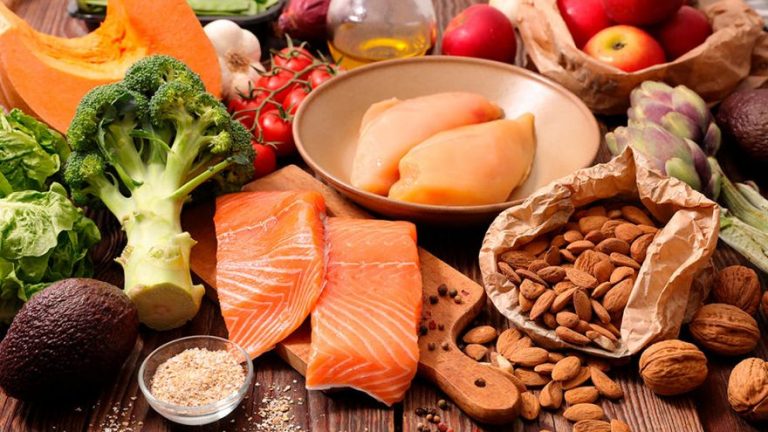Los cuatro alimentos saciantes que recomiendan los nutricionistas para adelgazar sin esfuerzo