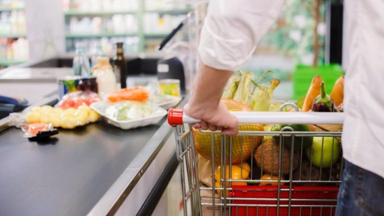 La lista de la compra que debes apuntar si quieres perder grasa