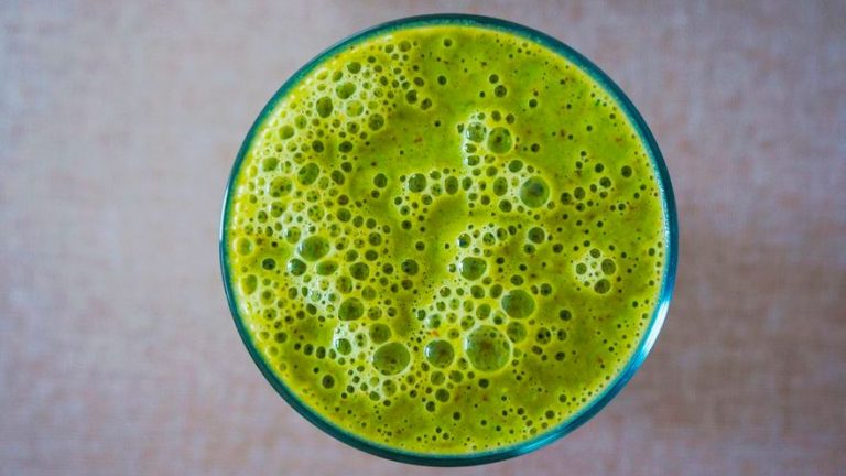 El jugo para perder hasta 3 kilos en 5 días y decir adiós a la grasa del abdomen