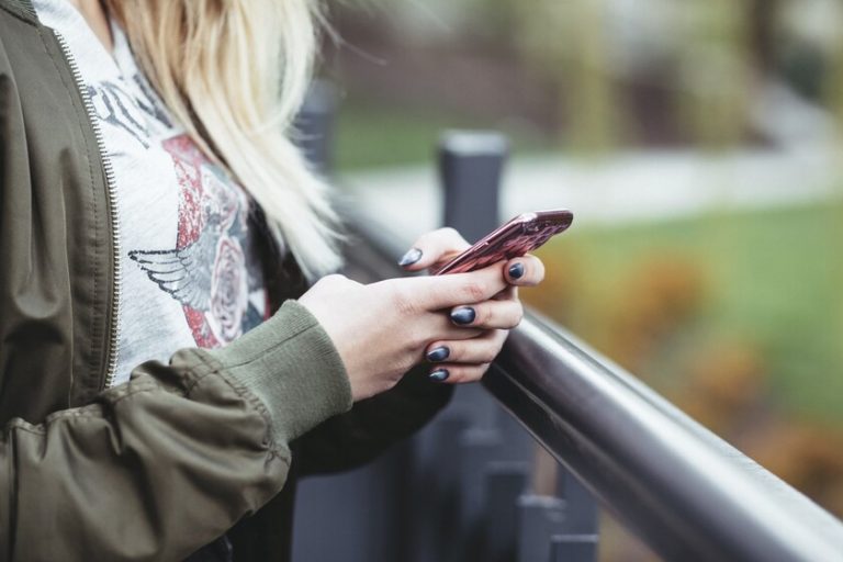 Apple escaneará automáticamente las fotos del iPhone y iCloud en busca de pornografía infantil