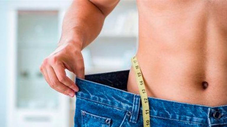 El superalimento que debes tomar todos las noches para perder peso y grasa abdominal