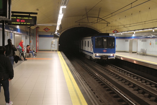 suspendido el tramo Plaza de Castilla-Colombia
