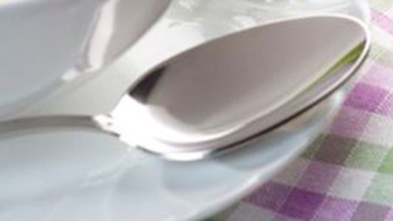 El superalimento que recomiendan tomar cuatro cucharadas para conseguir un vientre plano