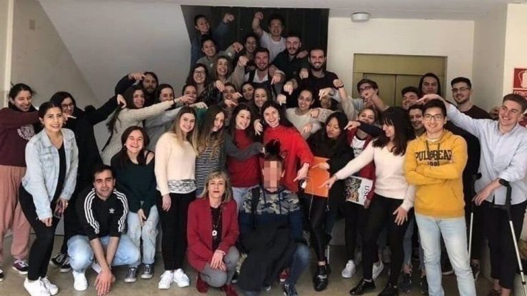 Se recogen firmas en Change.org para traer a España a un excompañero de clase atrapado en Afganistán