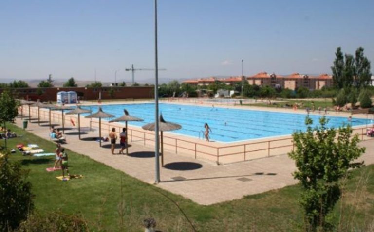 Ganar-IU en Teruel reclama reducir a un euro el precio de las piscinas públicas en la ola de calor