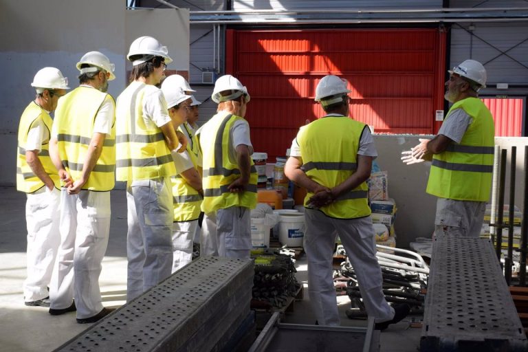 Más de 402.100 jóvenes no pueden optar a una jornada laboral completa en España, según CCOO