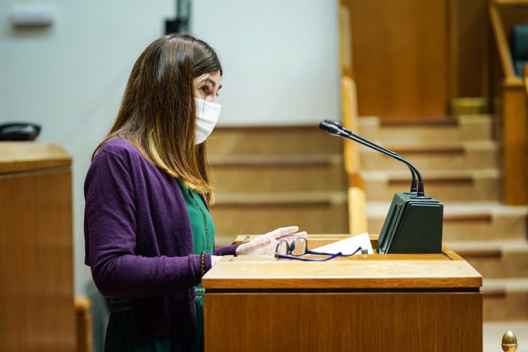 Elkarrekin Podemos-IU cree importante que haya vacunación «masiva», pero dice que no puede obligarse por Ley