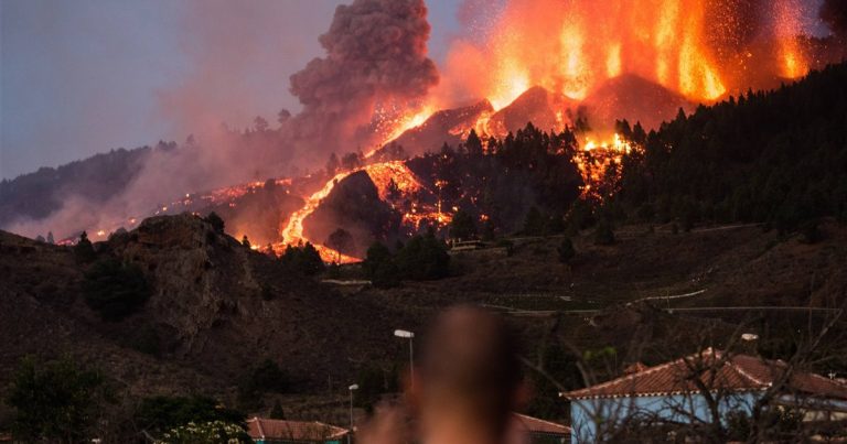 La erupción del volcán de La Palma en directo