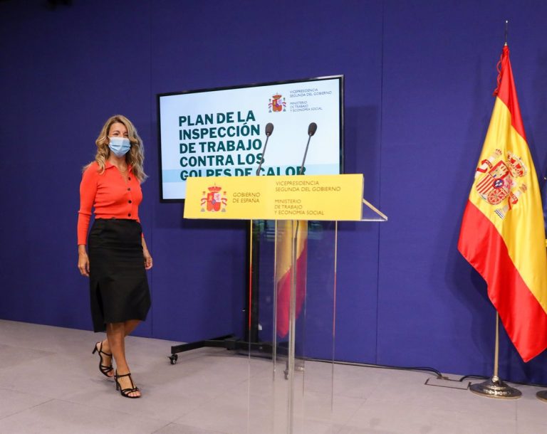 Gobierno y sindicatos acuerdan subir el SMI en 15 euros desde el 1 de septiembre