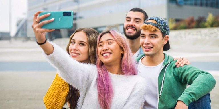 los nuevos términos que describen las relaciones en línea