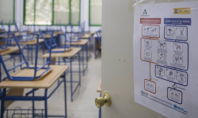 La Diputación de Sevilla pide a la Junta «mecanismos extraordinarios» para costear la desinfección de colegios