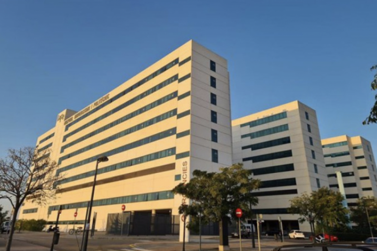 Personal sanitario se ve obligado a atender a una embarazada negacionista con EPI porque se negaba a usar mascarilla – El Observatorio del laicismo