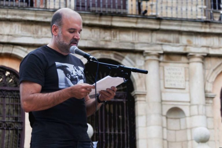 José Manuel Lucía Megías: Poema “Las cuentas”